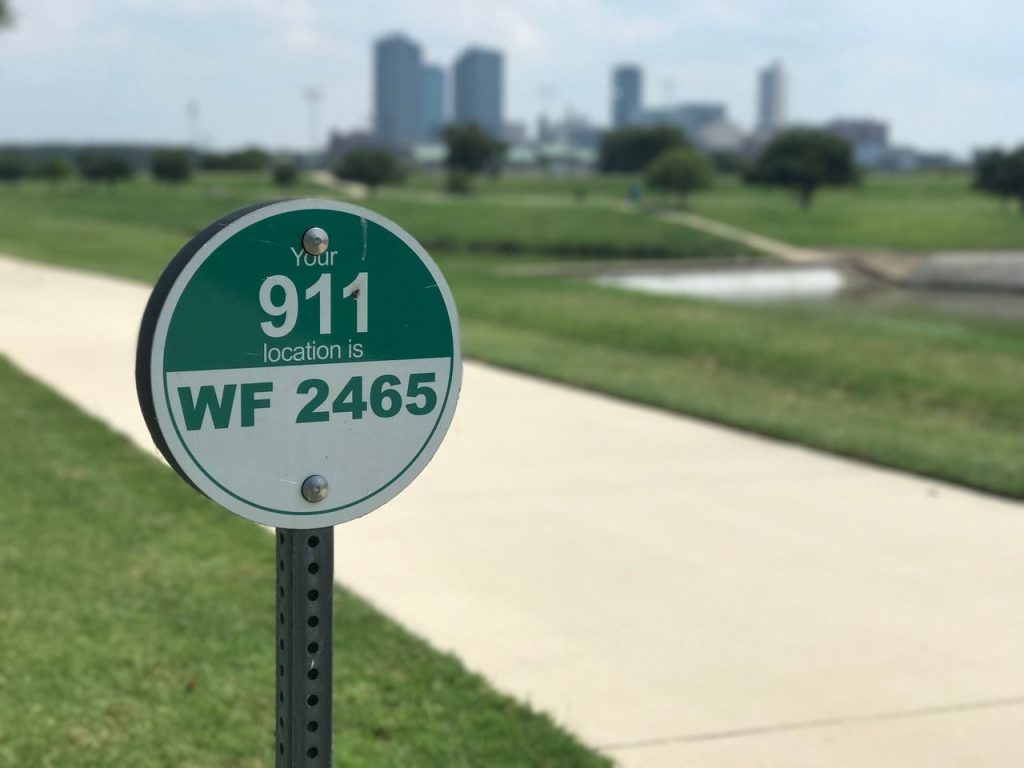 911 Signs Enhance TrailUser Safety Tarrant Regional Water District