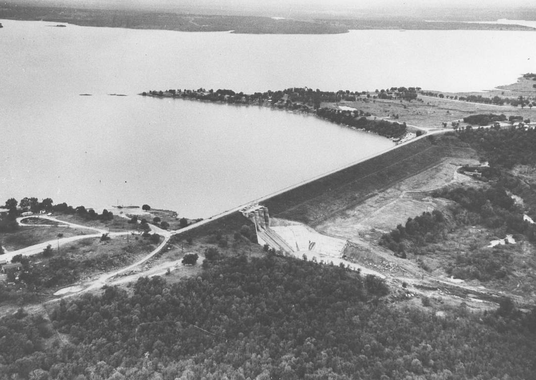 1941 Lake Bridgeport fills